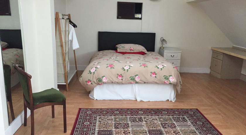Harmondsworth Hall Guest House West Drayton  الغرفة الصورة